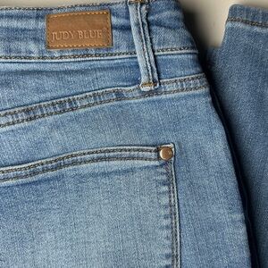 Judy Blue Jeans Women's Size 15 / 32 Skinny Fit High Rise Jeans JB88538